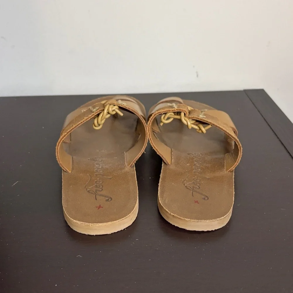 Free People Sophie slip on leather sandals brown toe loop tie detail Sz 37